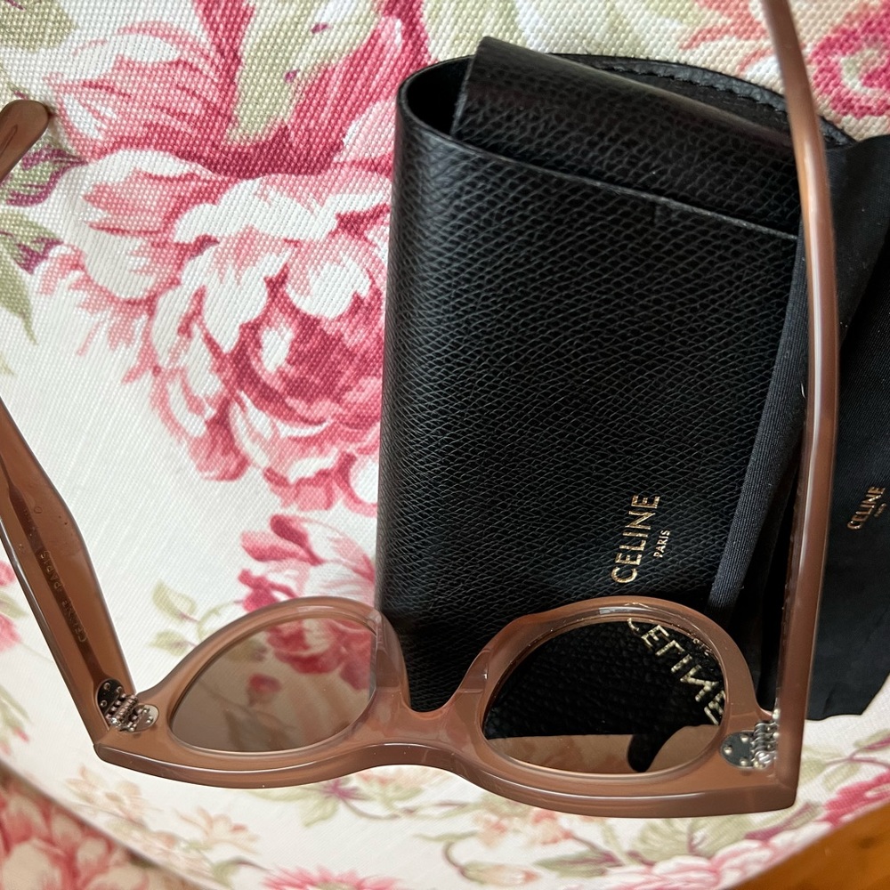 Celine 48mm Shiny Hazelnut/brown gradient Bold dot sunglasses 🕶️ - Picture 3 of 5